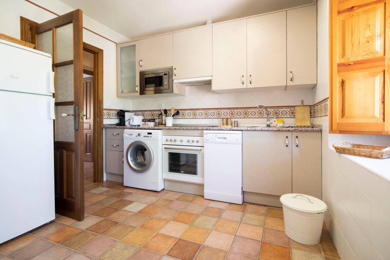 Apartamentos Ribera Del Duero Las Escuelas Vadocondes Bagian luar foto