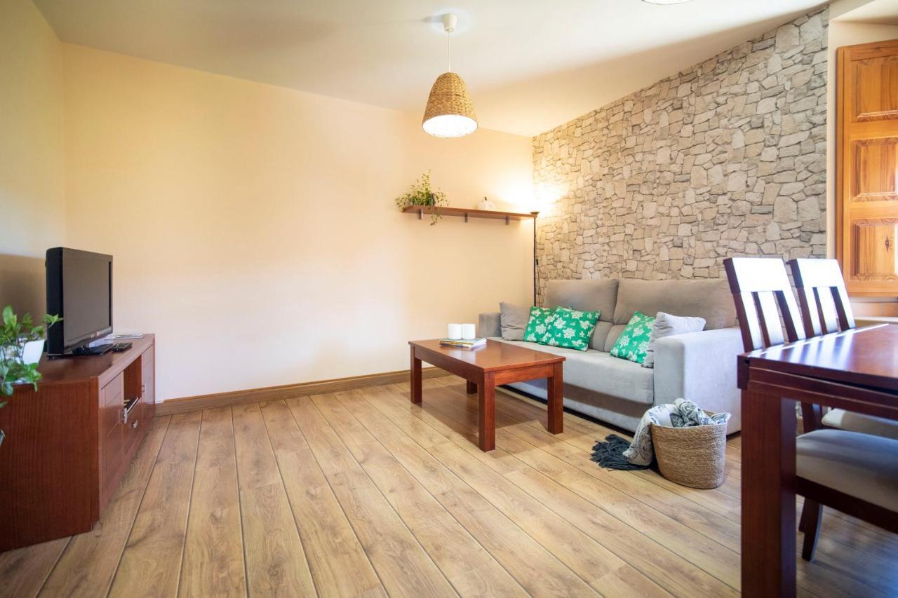 Apartamentos Ribera Del Duero Las Escuelas Vadocondes Bagian luar foto